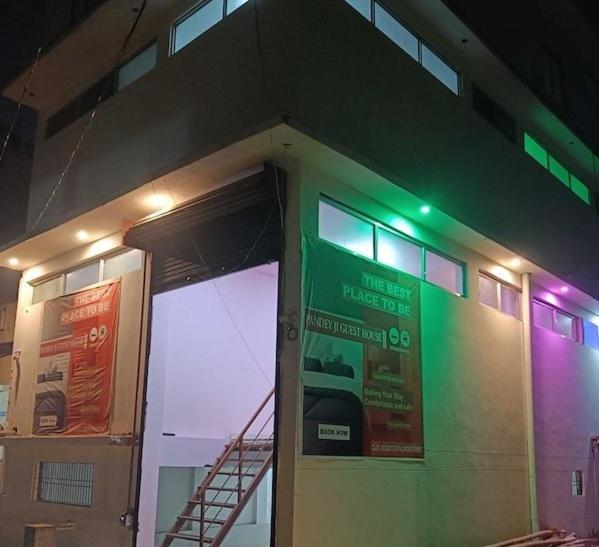 גורקפור Oyo Pandey Ji Guesthouse מראה חיצוני תמונה